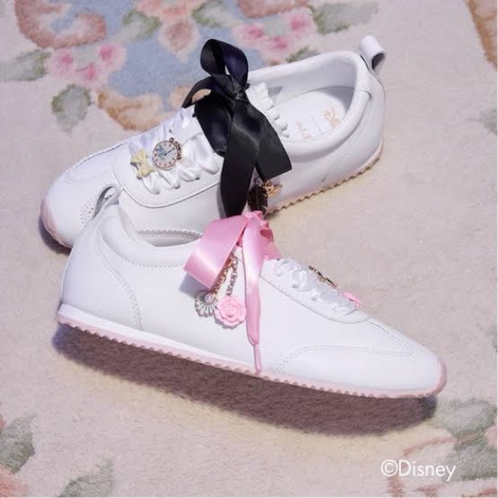 Princess sneaker White Women's
Disney